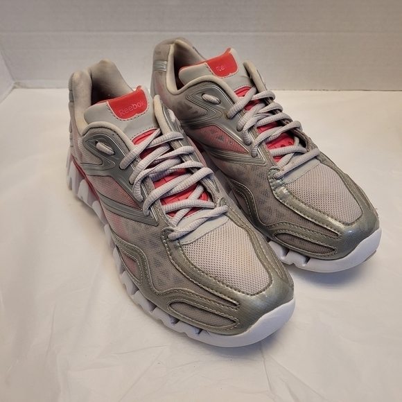 Reebok Shoes - Reebok Zigtech Womens Size 7 Running Shoes Gray Red Athletic Training Sn…